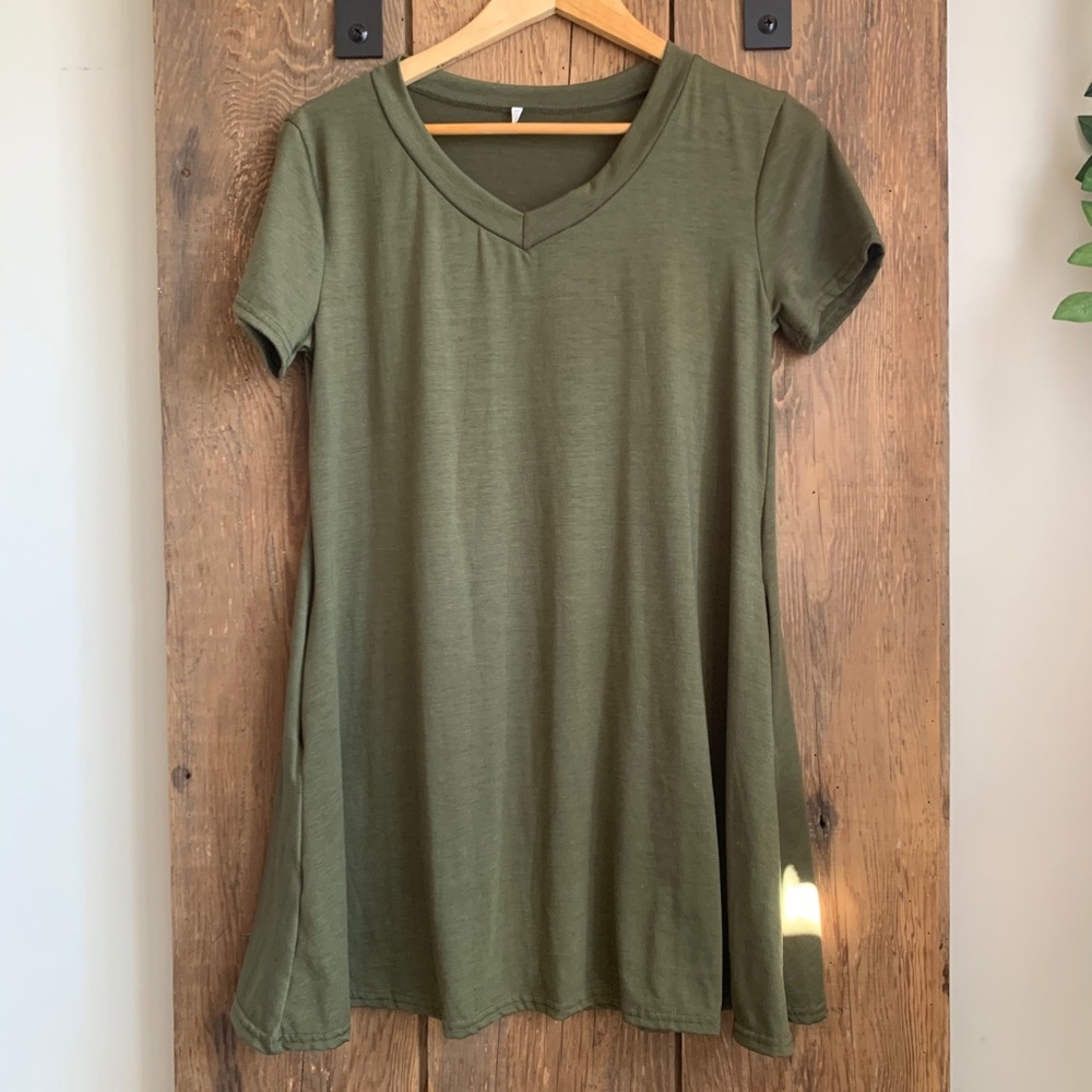 Green tee shirt dress